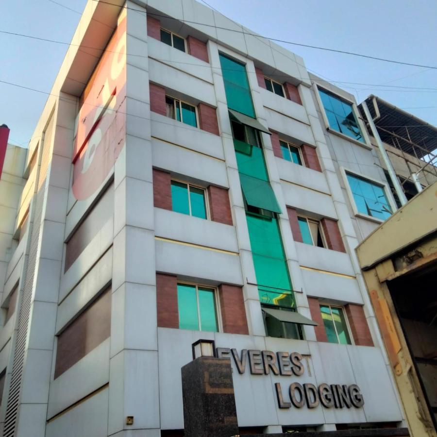 Hotel Everest Lodging Navi Mumbai Exterior photo