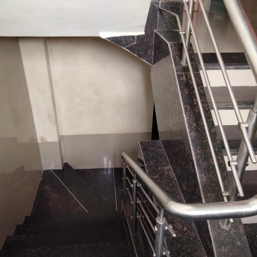 Hotel Everest Lodging Navi Mumbai Exterior photo