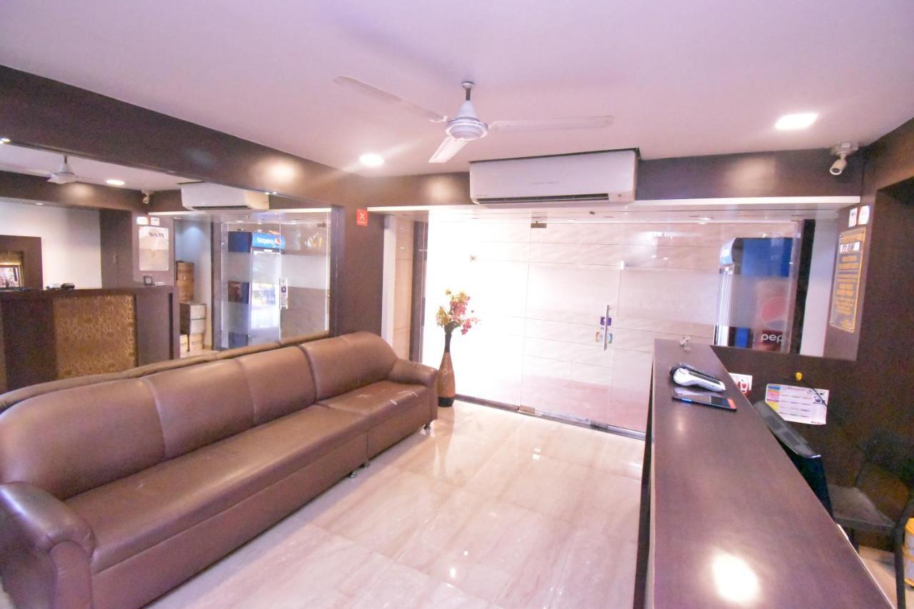 Hotel Everest Lodging Navi Mumbai Exterior photo